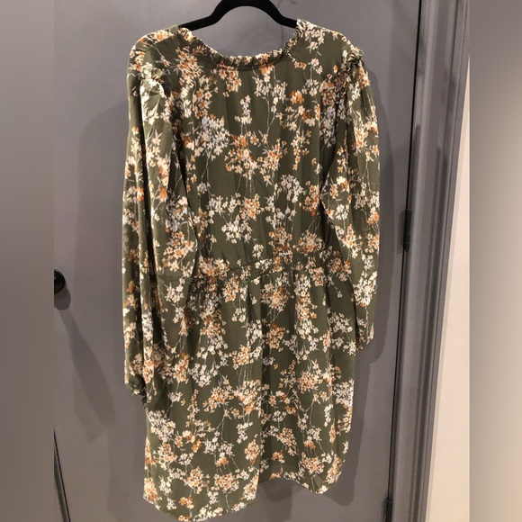 dress nwt size 22 - Picture 2 of 2